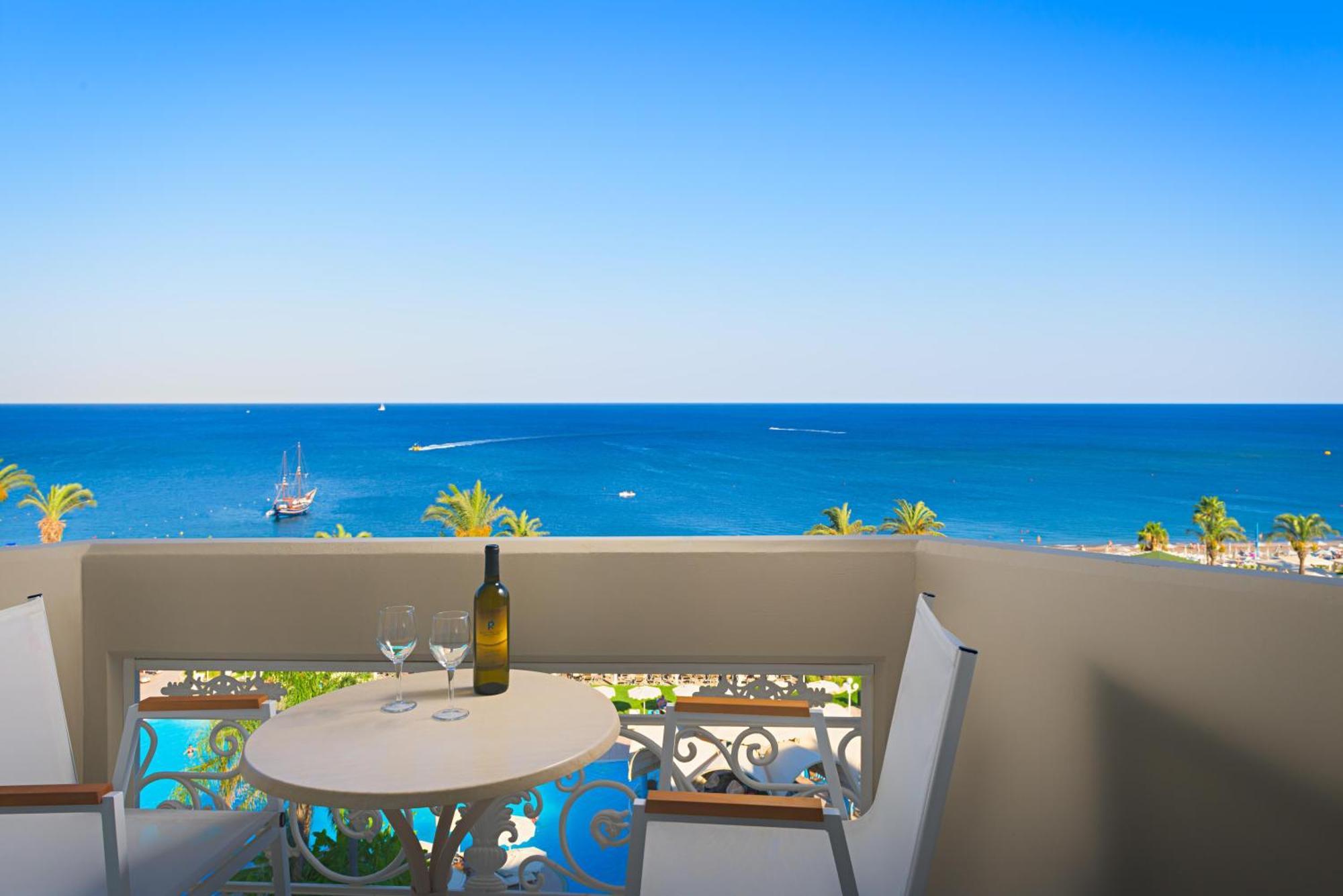 Rodos Palladium Leisure & Wellness Kallithéa Exterior foto View from the balcony of a hotel room