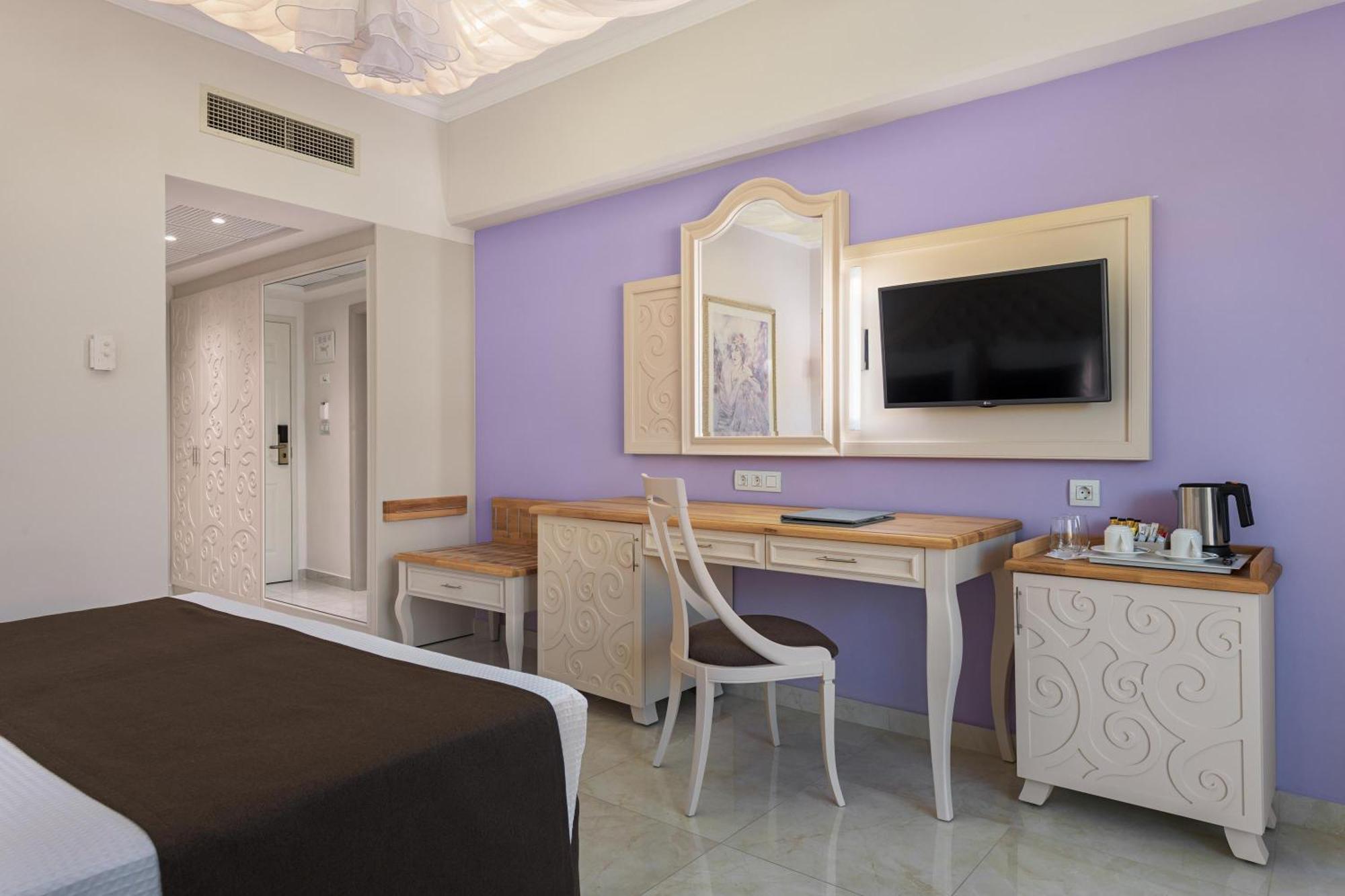 Rodos Palladium Leisure & Wellness Kallithéa Exterior foto A room at the hotel