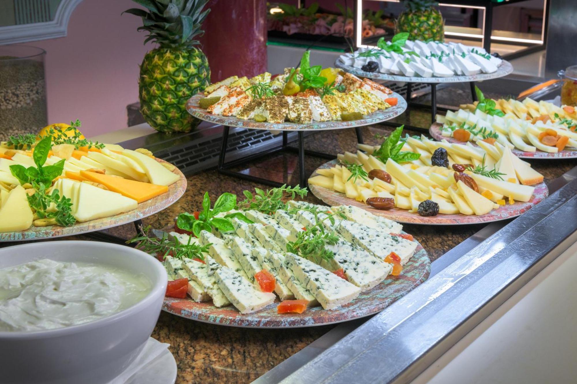 Rodos Palladium Leisure & Wellness Kallithéa Exterior foto A cheese platter